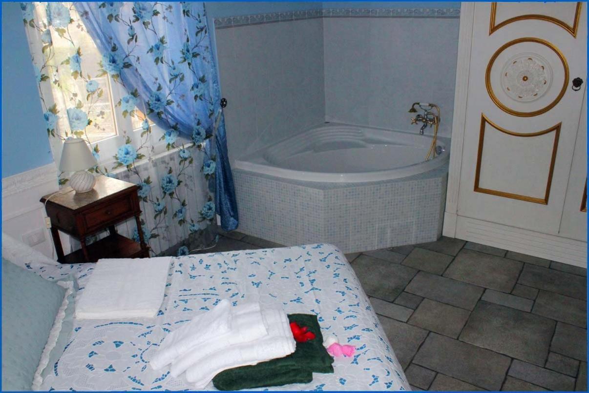 Bed And Breakfast Sopranos La Spezia Extérieur photo